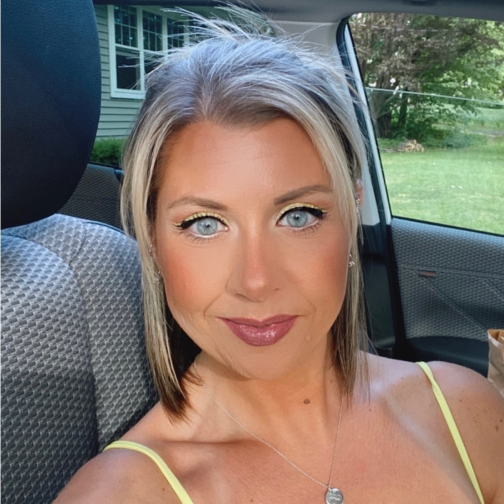 Meet your Posher, Kristin